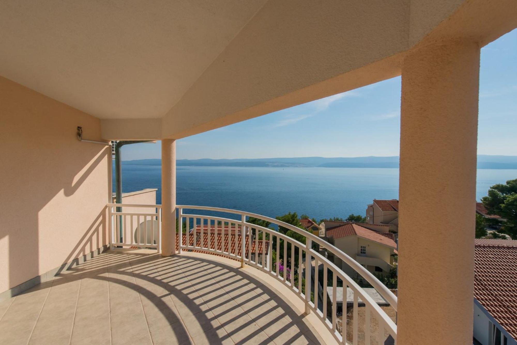 Bed And Breakfast Pero 3 Min Walk To The Beach Lokva Rogoznica Exterior photo