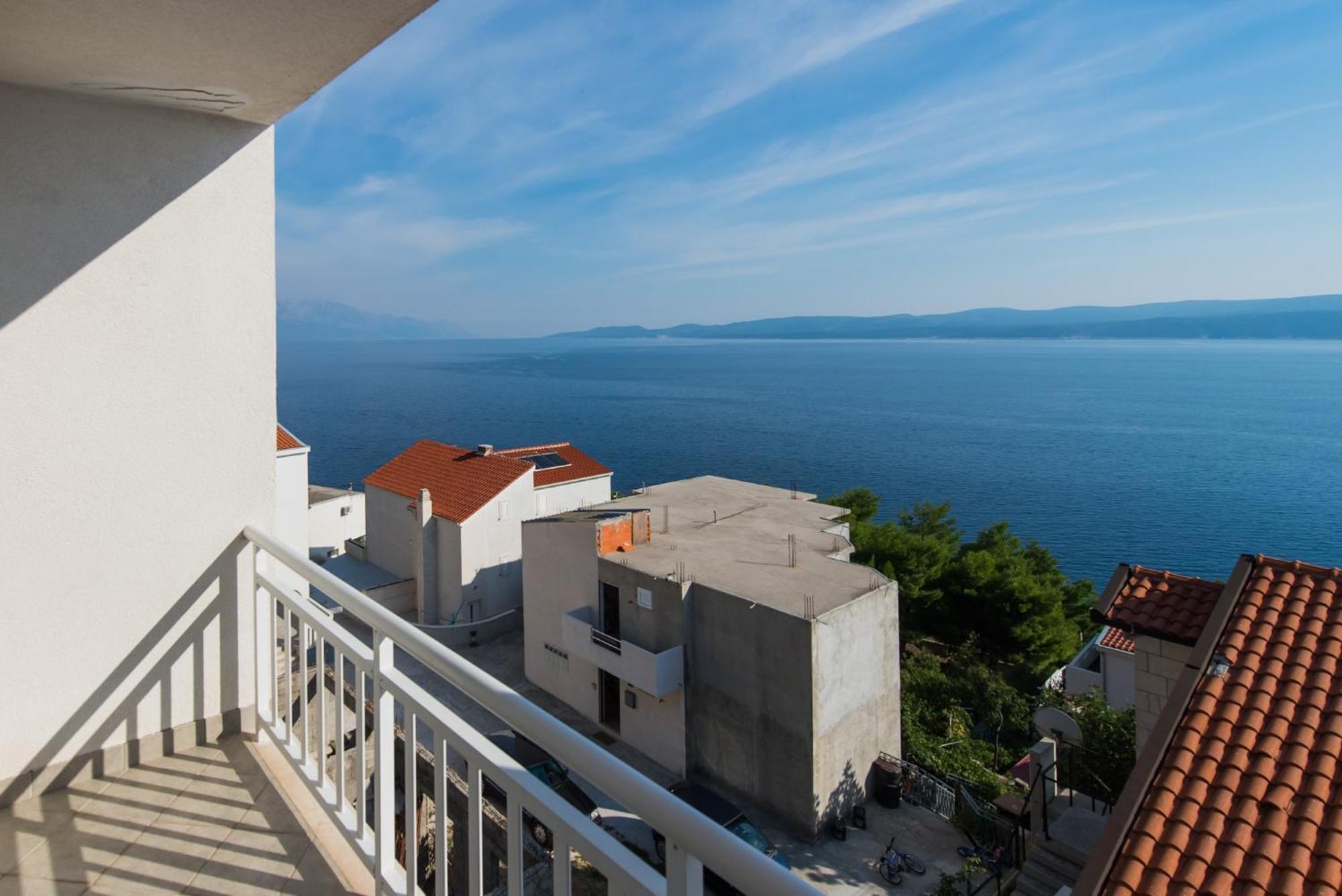 Bed And Breakfast Pero 3 Min Walk To The Beach Lokva Rogoznica Exterior photo